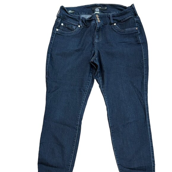Torrid Denim Jeans Jegging‎ Dark Wash Size 16 - Picture 1 of 8